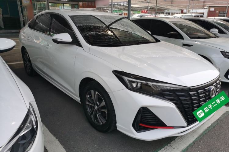 Used CHANGAN Eado 2023 Changan Edition PLUS Blue Whale NE 1.4T GDI DCT Prestige Version Front Right 45 Deg
