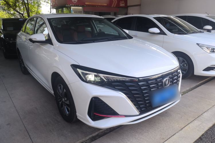 Used CHANGAN Eado 2023 Changan Edition PLUS Blue Whale NE 1.4T GDI DCT Prestige Version Front Right 45 Deg