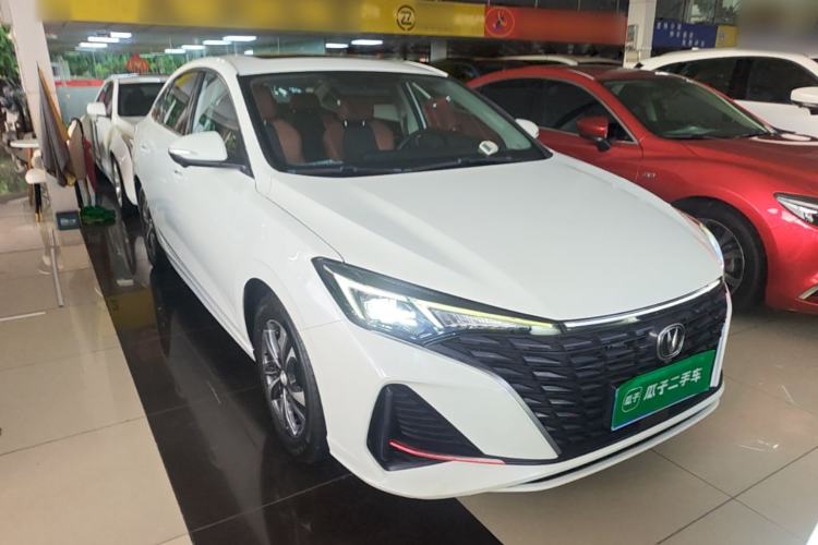 Used CHANGAN Eado 2023 Changan Edition PLUS Blue Whale NE 1.4T GDI DCT Prestige Version Front Right 45 Deg