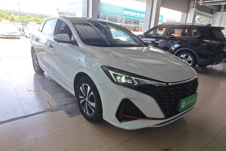 Used CHANGAN Eado 2023 Changan Edition PLUS Blue Whale NE 1.4T GDI DCT Prestige Version Front Right 45 Deg