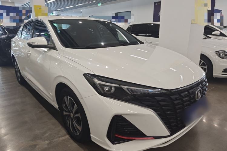 Used CHANGAN Eado 2023 Changan Edition PLUS Blue Whale NE 1.4T GDI DCT Prestige Version Front Right 45 Deg