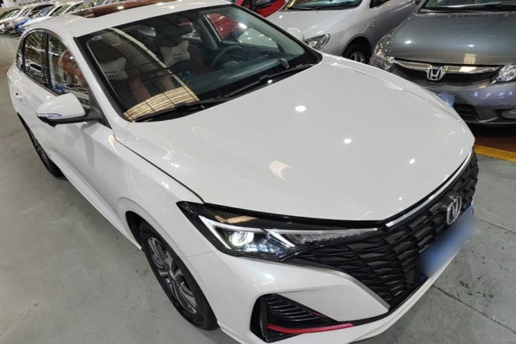Used CHANGAN Eado 2023 Changan Edition PLUS Blue Whale NE 1.4T GDI DCT Prestige Version Front Right 45 Deg