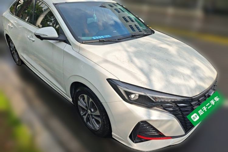 Used CHANGAN Eado 2023 Changan Edition PLUS Blue Whale NE 1.4T GDI DCT Prestige Version Front Right 45 Deg