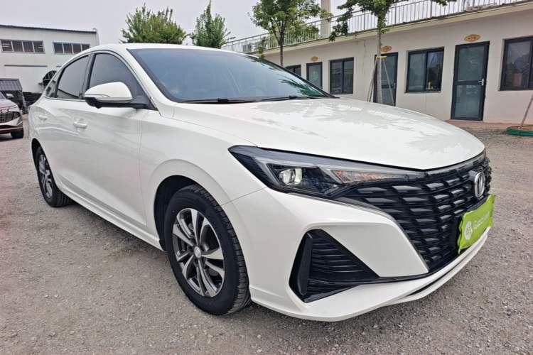Used CHANGAN Eado 2023 Changan Edition PLUS Blue Whale NE 1.4T GDI DCT Prestige Version Front Right 45 Deg
