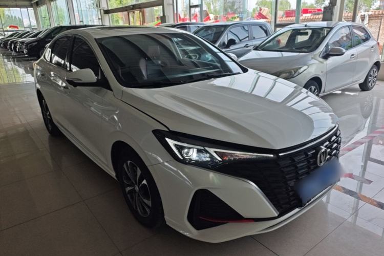 Used CHANGAN Eado 2023 Changan Edition PLUS Blue Whale NE 1.4T GDI DCT Prestige Version Front Right 45 Deg
