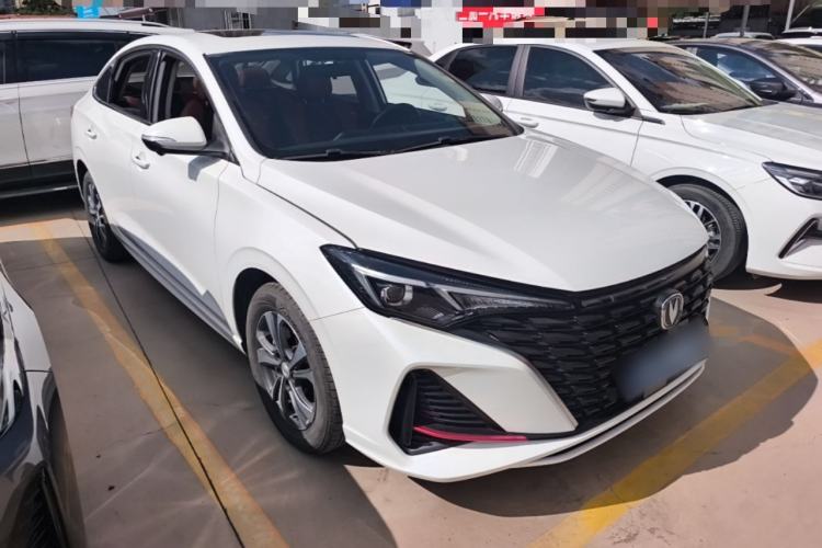 Used CHANGAN Eado 2023 Changan Edition PLUS Blue Whale NE 1.4T GDI DCT Prestige Version Front Right 45 Deg