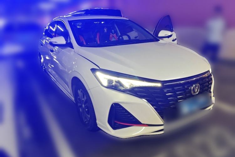 Used CHANGAN Eado 2023 Changan Edition PLUS Blue Whale NE 1.4T GDI DCT Prestige Version Front Right 45 Deg