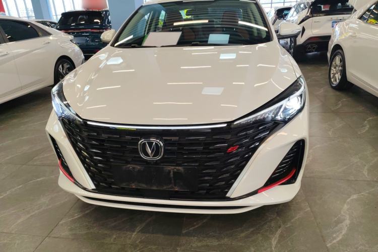 Used CHANGAN Eado 2023 Changan Edition PLUS Blue Whale NE 1.4T GDI DCT Prestige Version Front