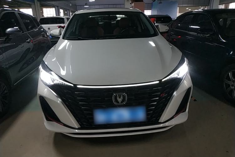 Used CHANGAN Eado 2023 Changan Edition PLUS Blue Whale NE 1.4T GDI DCT Prestige Version Front