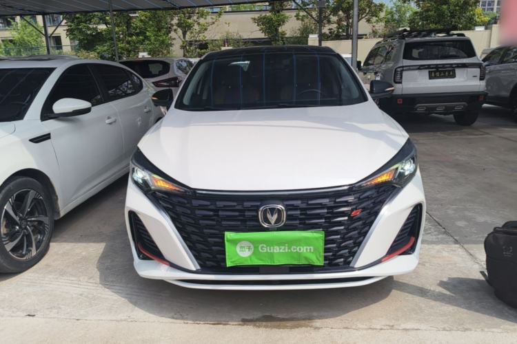 Used CHANGAN Eado 2023 Changan Edition PLUS Blue Whale NE 1.4T GDI DCT Prestige Version Front