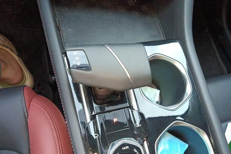 Used CHANGAN Eado 2023 Changan Edition PLUS Blue Whale NE 1.4T GDI DCT Prestige Version Gear Lever