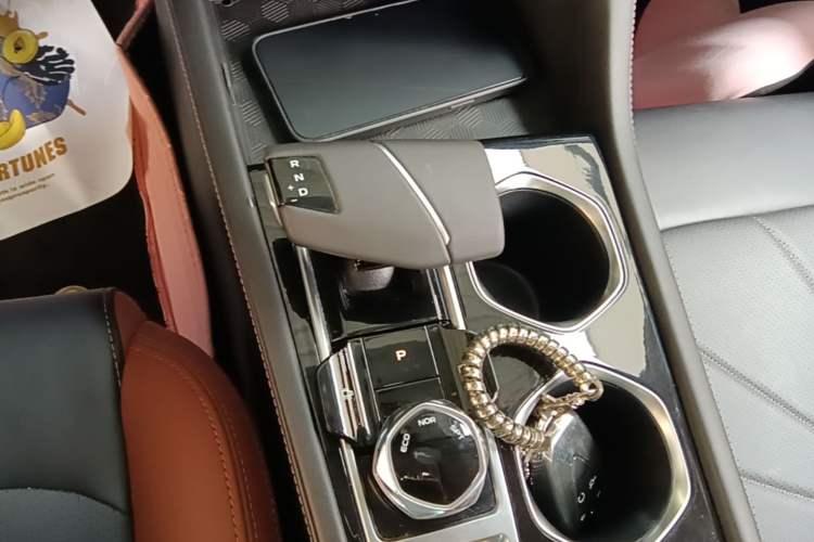 Used CHANGAN Eado 2023 Changan Edition PLUS Blue Whale NE 1.4T GDI DCT Prestige Version Gear Lever