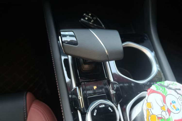 Used CHANGAN Eado 2023 Changan Edition PLUS Blue Whale NE 1.4T GDI DCT Prestige Version Gear Lever