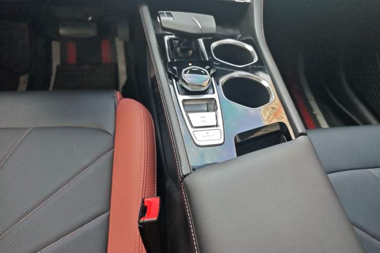 Used CHANGAN Eado 2023 Changan Edition PLUS Blue Whale NE 1.4T GDI DCT Prestige Version Gear Lever
