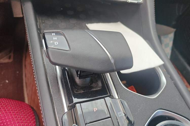 Used CHANGAN Eado 2023 Changan Edition PLUS Blue Whale NE 1.4T GDI DCT Prestige Version Gear Lever