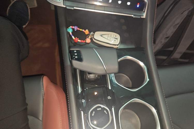 Used CHANGAN Eado 2023 Changan Edition PLUS Blue Whale NE 1.4T GDI DCT Prestige Version Gear Lever