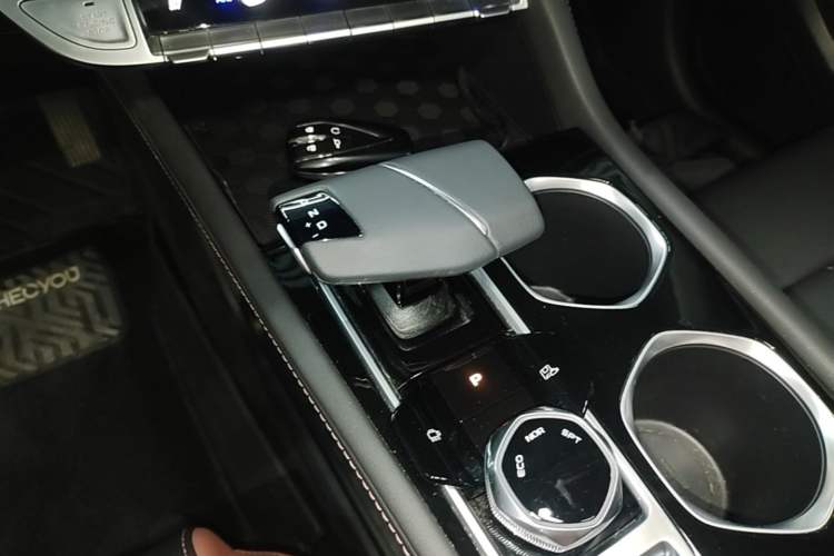 Used CHANGAN Eado 2023 Changan Edition PLUS Blue Whale NE 1.4T GDI DCT Prestige Version Gear Lever