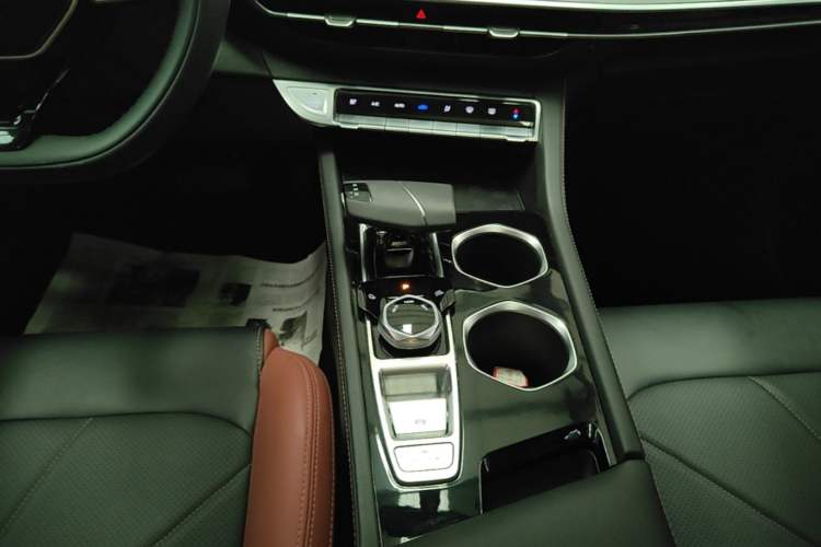 Used CHANGAN Eado 2023 Changan Edition PLUS Blue Whale NE 1.4T GDI DCT Prestige Version Gear Lever