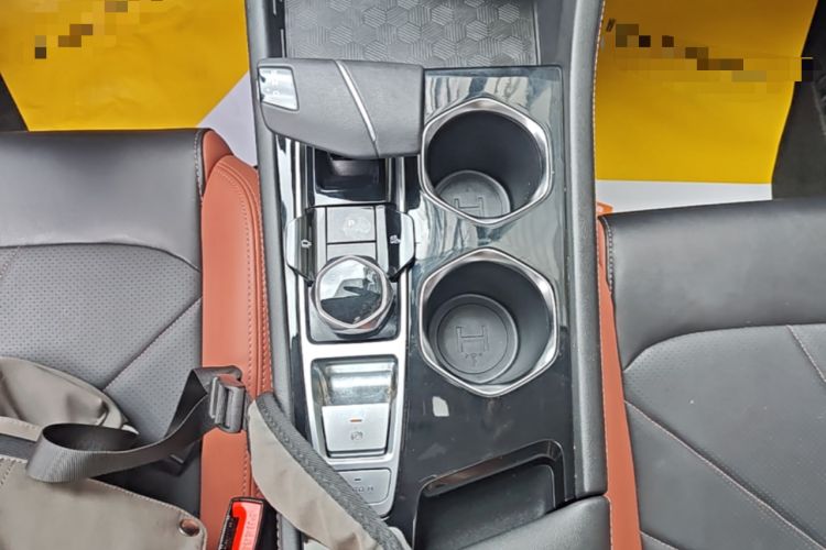 Used CHANGAN Eado 2023 Changan Edition PLUS Blue Whale NE 1.4T GDI DCT Prestige Version Gear Lever