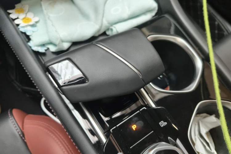 Used CHANGAN Eado 2023 Changan Edition PLUS Blue Whale NE 1.4T GDI DCT Prestige Version Gear Lever