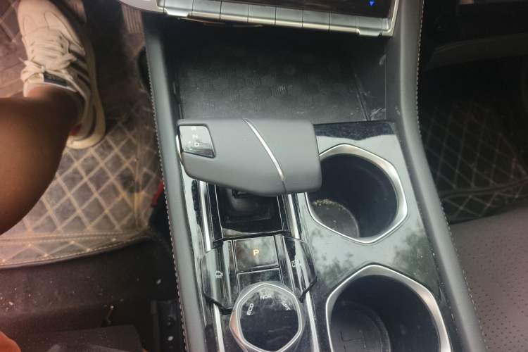 Used CHANGAN Eado 2023 Changan Edition PLUS Blue Whale NE 1.4T GDI DCT Prestige Version Gear Lever