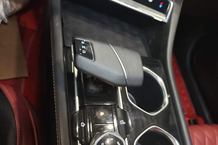 Used CHANGAN Eado 2023 Changan Edition PLUS Blue Whale NE 1.4T GDI DCT Prestige Version Gear Lever