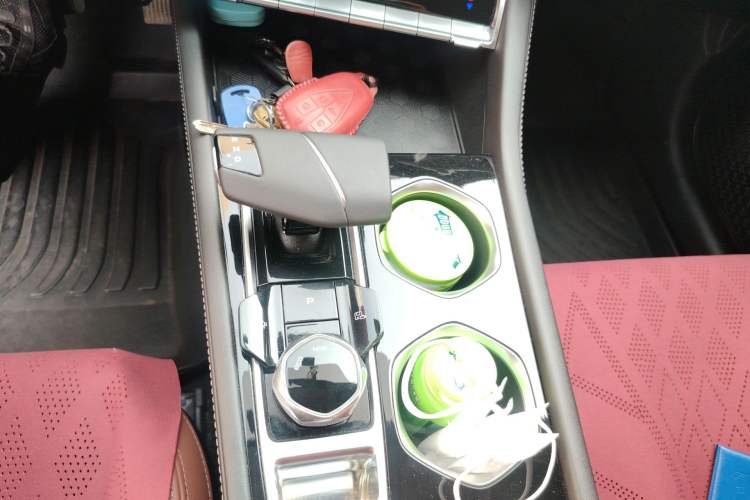 Used CHANGAN Eado 2023 Changan Edition PLUS Blue Whale NE 1.4T GDI DCT Prestige Version Gear Lever
