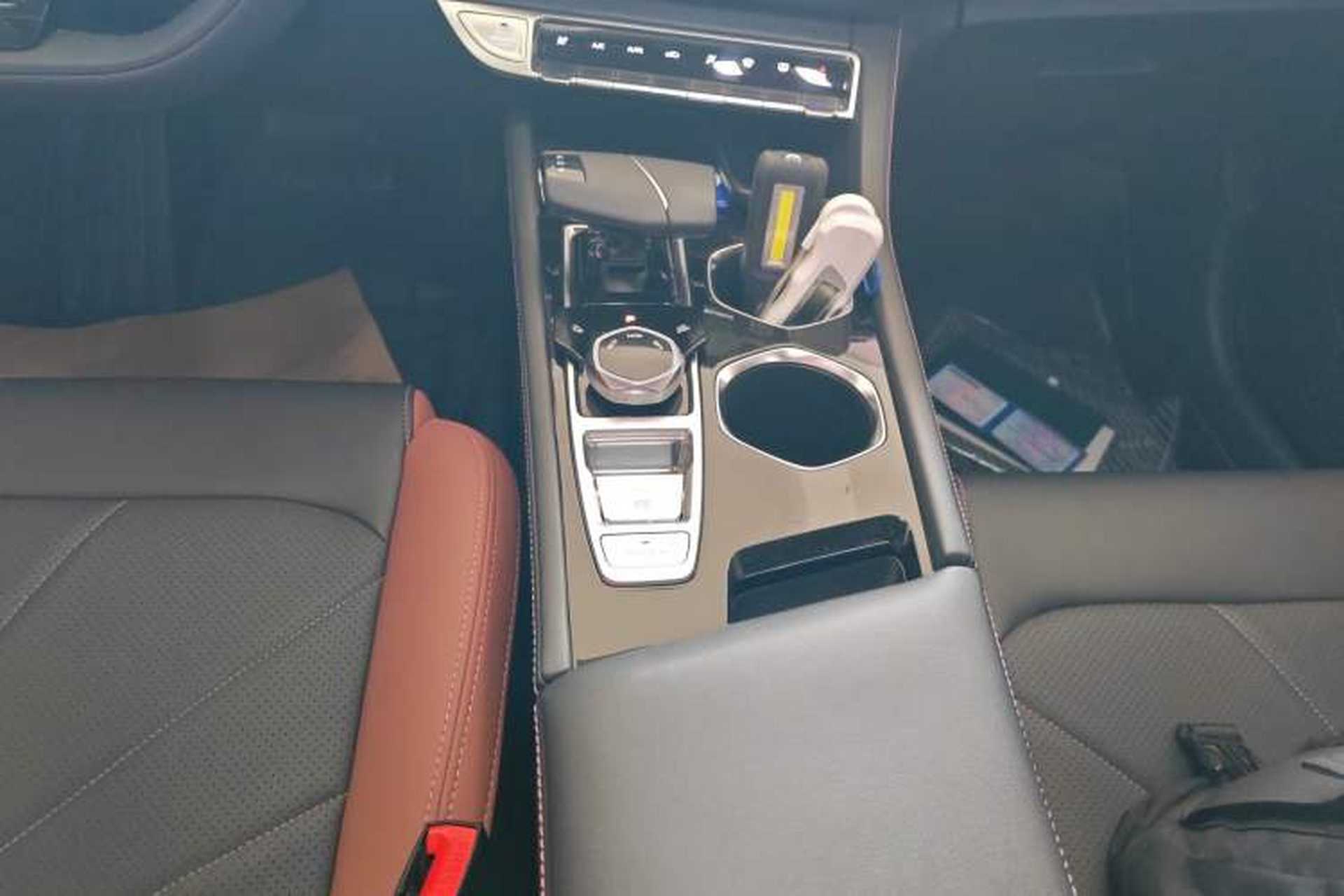 Used CHANGAN Eado 2023 Changan Edition PLUS Blue Whale NE 1.4T GDI DCT Prestige Version Gear Lever