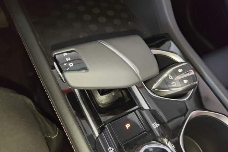 Used CHANGAN Eado 2023 Changan Edition PLUS Blue Whale NE 1.4T GDI DCT Prestige Version Gear Lever