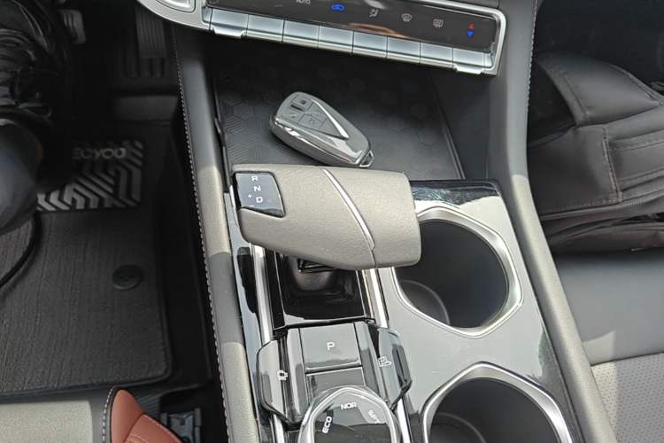 Used CHANGAN Eado 2023 Changan Edition PLUS Blue Whale NE 1.4T GDI DCT Prestige Version Gear Lever