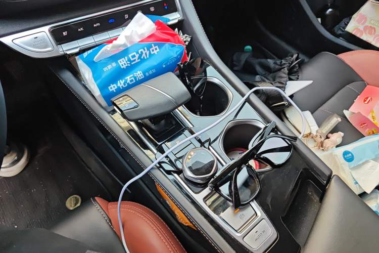 Used CHANGAN Eado 2023 Changan Edition PLUS Blue Whale NE 1.4T GDI DCT Prestige Version Gear Lever