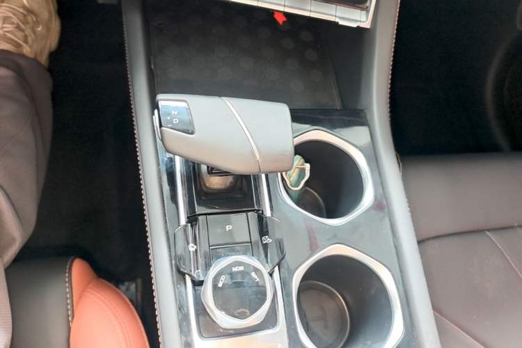 Used CHANGAN Eado 2023 Changan Edition PLUS Blue Whale NE 1.4T GDI DCT Prestige Version Gear Lever