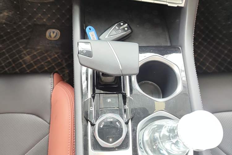 Used CHANGAN Eado 2023 Changan Edition PLUS Blue Whale NE 1.4T GDI DCT Prestige Version Gear Lever