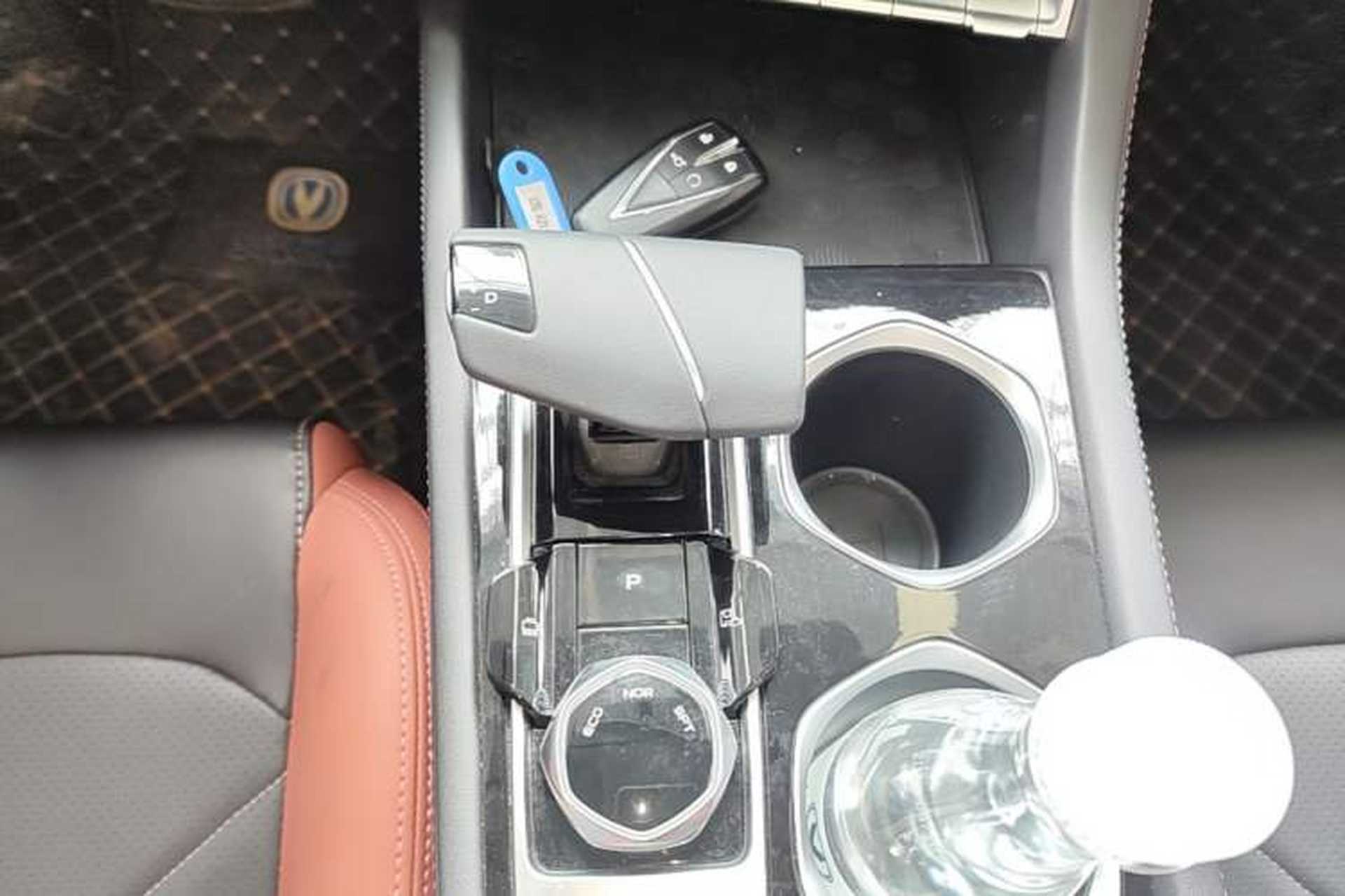 Used CHANGAN Eado 2023 Changan Edition PLUS Blue Whale NE 1.4T GDI DCT Prestige Version Gear Lever