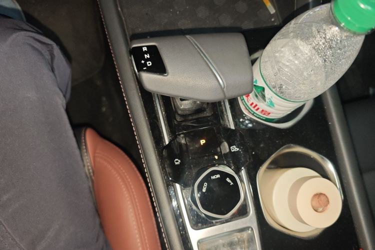 Used CHANGAN Eado 2023 Changan Edition PLUS Blue Whale NE 1.4T GDI DCT Prestige Version Gear Lever
