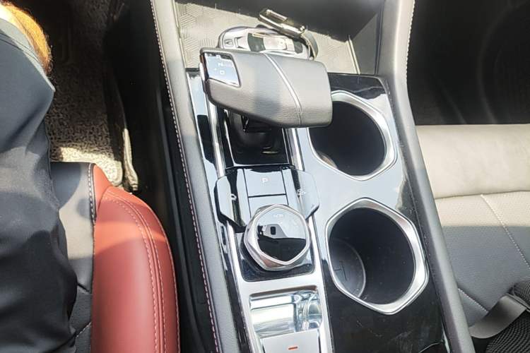 Used CHANGAN Eado 2023 Changan Edition PLUS Blue Whale NE 1.4T GDI DCT Prestige Version Gear Lever
