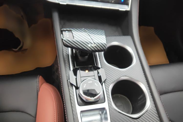 Used CHANGAN Eado 2023 Changan Edition PLUS Blue Whale NE 1.4T GDI DCT Prestige Version Gear Lever
