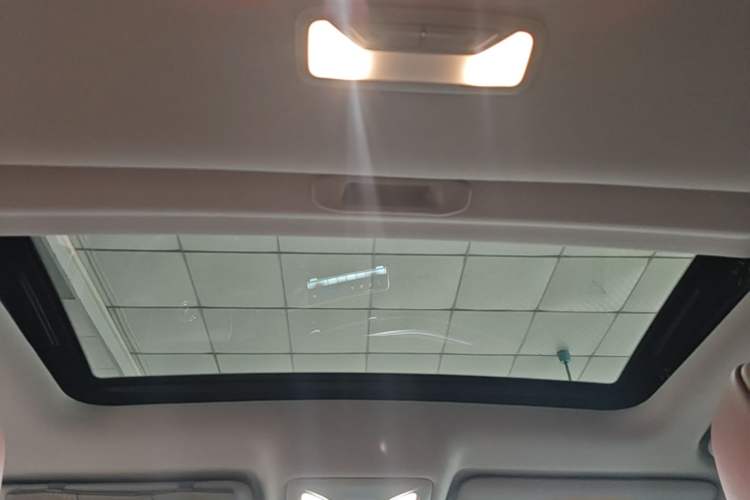 Used CHANGAN Eado 2023 Changan Edition PLUS Blue Whale NE 1.4T GDI DCT Prestige Version Headliner