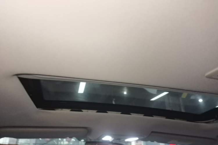 Used CHANGAN Eado 2023 Changan Edition PLUS Blue Whale NE 1.4T GDI DCT Prestige Version Headliner