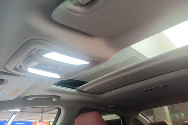 Used CHANGAN Eado 2023 Changan Edition PLUS Blue Whale NE 1.4T GDI DCT Prestige Version Headliner