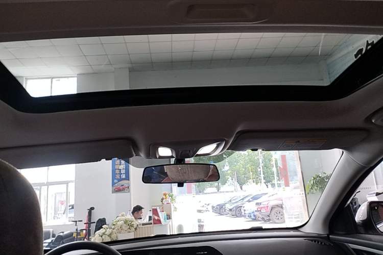 Used CHANGAN Eado 2023 Changan Edition PLUS Blue Whale NE 1.4T GDI DCT Prestige Version Headliner