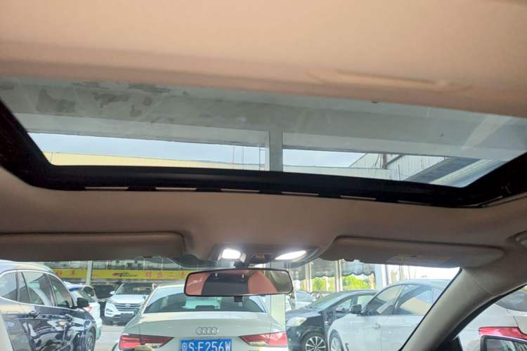 Used CHANGAN Eado 2023 Changan Edition PLUS Blue Whale NE 1.4T GDI DCT Prestige Version Headliner