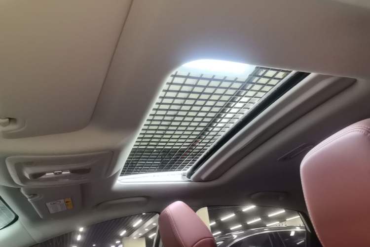 Used CHANGAN Eado 2023 Changan Edition PLUS Blue Whale NE 1.4T GDI DCT Prestige Version Headliner