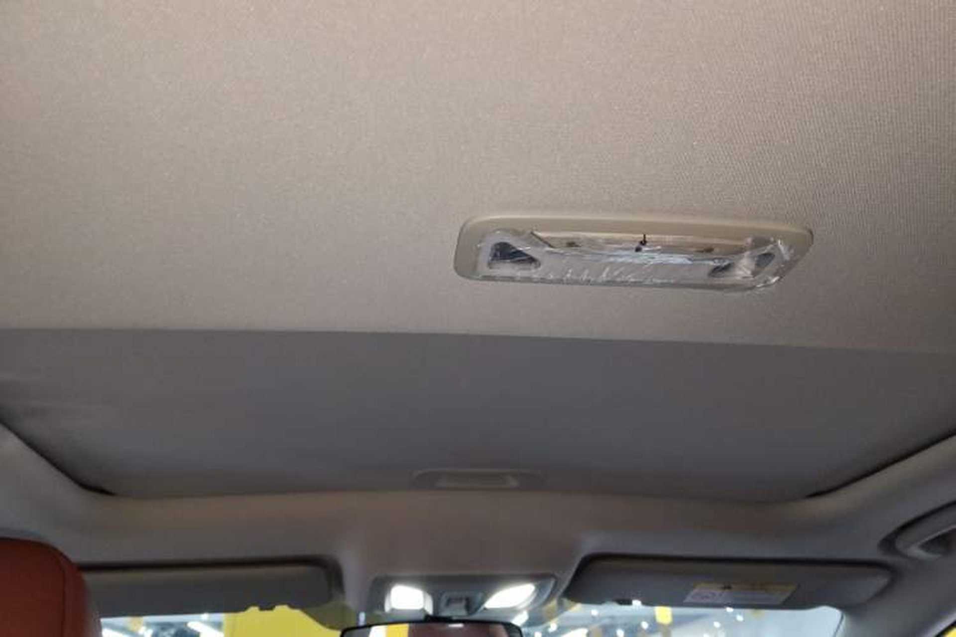 Used CHANGAN Eado 2023 Changan Edition PLUS Blue Whale NE 1.4T GDI DCT Prestige Version Headliner