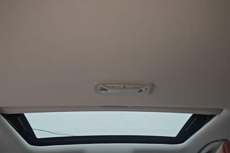 Used CHANGAN Eado 2023 Changan Edition PLUS Blue Whale NE 1.4T GDI DCT Prestige Version Headliner
