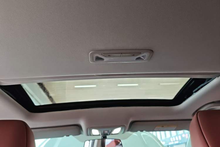 Used CHANGAN Eado 2023 Changan Edition PLUS Blue Whale NE 1.4T GDI DCT Prestige Version Headliner