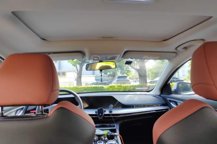 Used CHANGAN Eado 2023 Changan Edition PLUS Blue Whale NE 1.4T GDI DCT Prestige Version Headliner