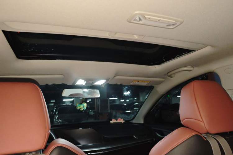 Used CHANGAN Eado 2023 Changan Edition PLUS Blue Whale NE 1.4T GDI DCT Prestige Version Headliner