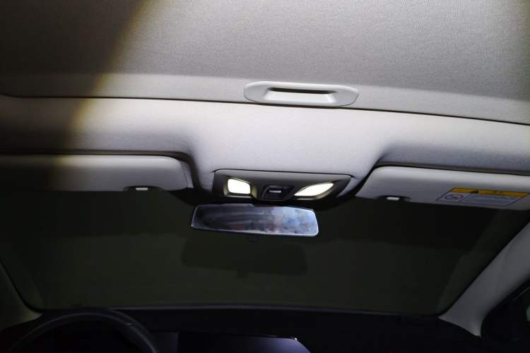 Used CHANGAN Eado 2023 Changan Edition PLUS Blue Whale NE 1.4T GDI DCT Prestige Version Headliner