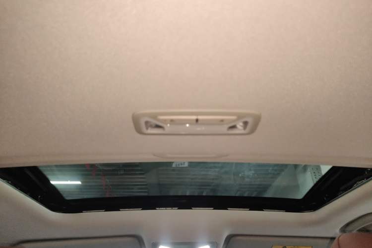 Used CHANGAN Eado 2023 Changan Edition PLUS Blue Whale NE 1.4T GDI DCT Prestige Version Headliner